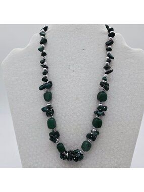 Aventurine Stone Necklace Green Beaded Silver Tone Chain Jewelry 18-20"